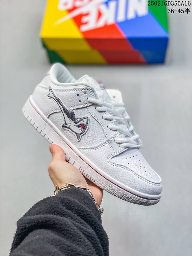 160 公司级Nike Dunk Low Dunk Sb顾名思义，具有经典的Dunk血缘，又注入了更多的时尚元素。相较于普通的Dunk滑板鞋，改良版的Dunk