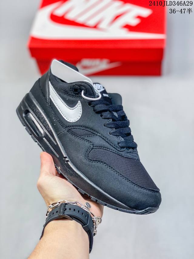 230 简介：公司级耐克 Nike Air Max 1 气垫 缓震 耐磨运动鞋 鞋身材质均选择皮革 织物 麂皮多种材质覆盖 保证质感的前提下 层次感也相当不错 - 点击图像关闭