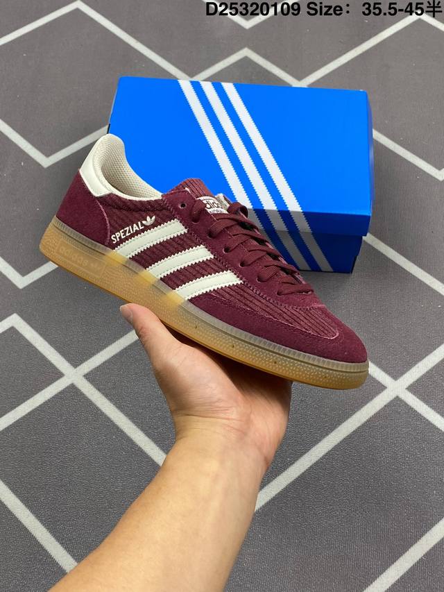 220 公司级Adidas Handball Spezial 官方正确版本 阿迪达斯经典款 复古休闲板鞋 全鞋采用反毛皮制作 牛筋耐磨大底 承载青春情怀的板鞋 - 点击图像关闭