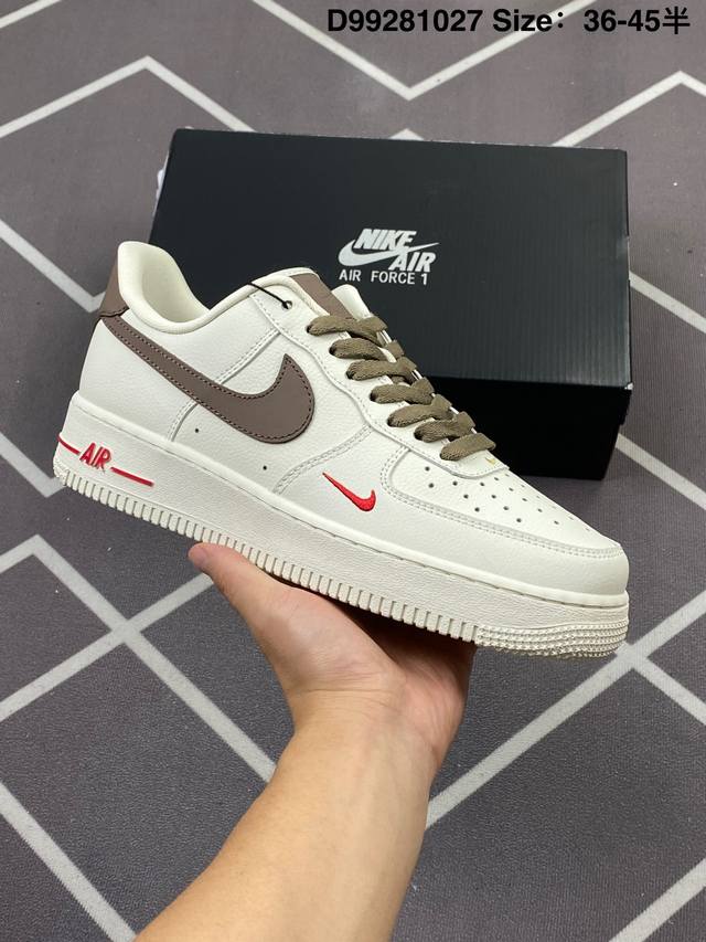 200 耐克 Nike Air Force 1 '07 Low 空军一号含气垫 低帮百搭厚底增高休闲运动板鞋。柔软、弹性十足的缓震性能和出色的中底设计，横跨复古 - 点击图像关闭