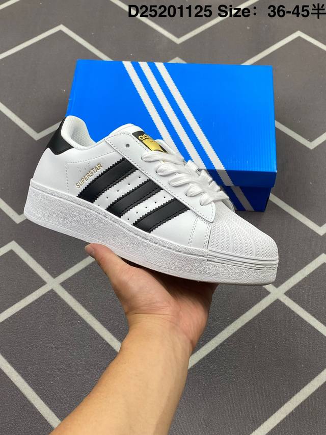 140 阿迪达斯 Adidas Superstar 三叶草经典贝壳头系列 新款休闲板鞋潮流男女士运动鞋 。鞋面柔软皮革材质 标志性的贝壳鞋头，锯齿三条纹，简约的 - 点击图像关闭