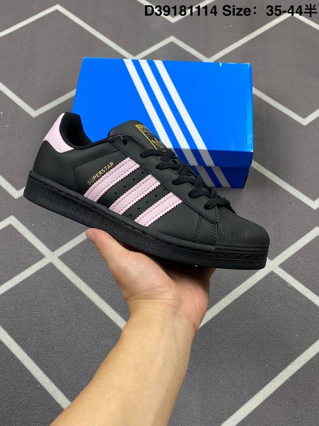 130 阿迪达斯 Adidas Superstar 三叶草经典贝壳头系列 新款休闲板鞋潮流男女士运动鞋 ，鞋面柔软皮革材质 标志性的贝壳鞋头，锯齿三条纹，简约的 - 点击图像关闭