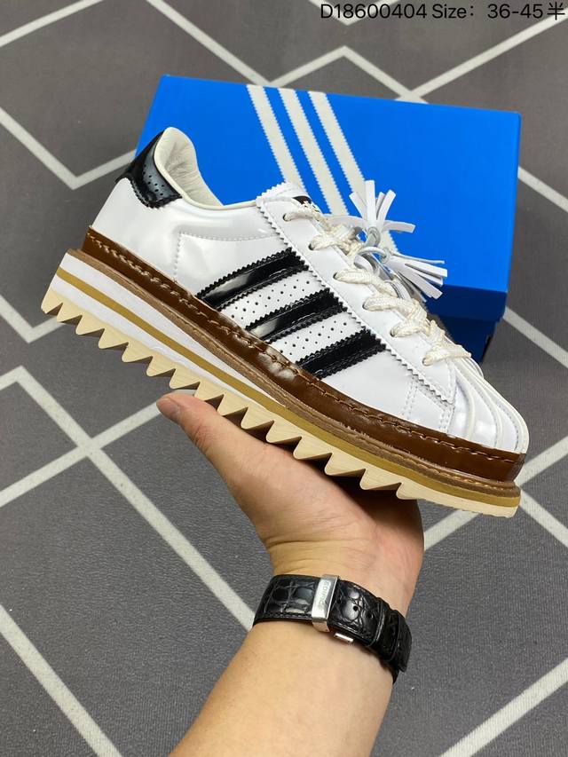 400 Clot X Adidas Originals Superstar 陈冠希全新设计 公司级版本 鞋身整体以Adidas经典的"Superstar"为蓝本