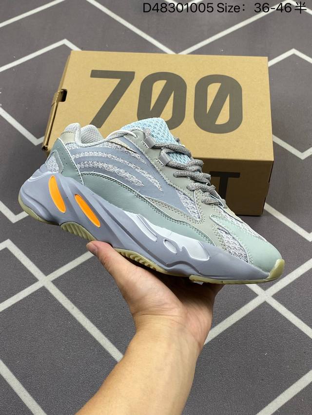 210 阿迪达斯 Adidas Yeezy 700 V3 异形椰子700男女老爹鞋跑步鞋 运动鞋，Yeezy 700 V3 的外形和技术含量有着革新一般的变化，