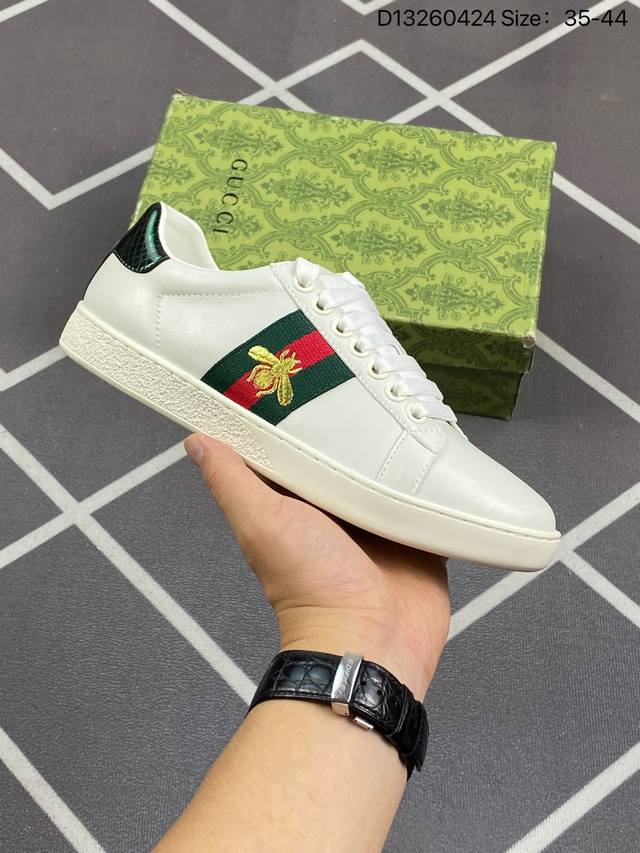 180 古驰Gucci古驰 Ace Embroidered Low-Top拼色刺绣系列低帮潮流百搭休闲板鞋“白绿红刺绣小蜜蜂” Id：D13260424 Siz