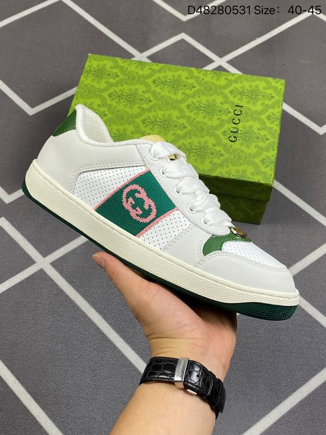 200 Gucci/古驰 Distressed Screener Sneaker 经典原型复古百搭做旧小脏鞋/复古学院风 怀旧版受经典70年代运动鞋的启发，并在