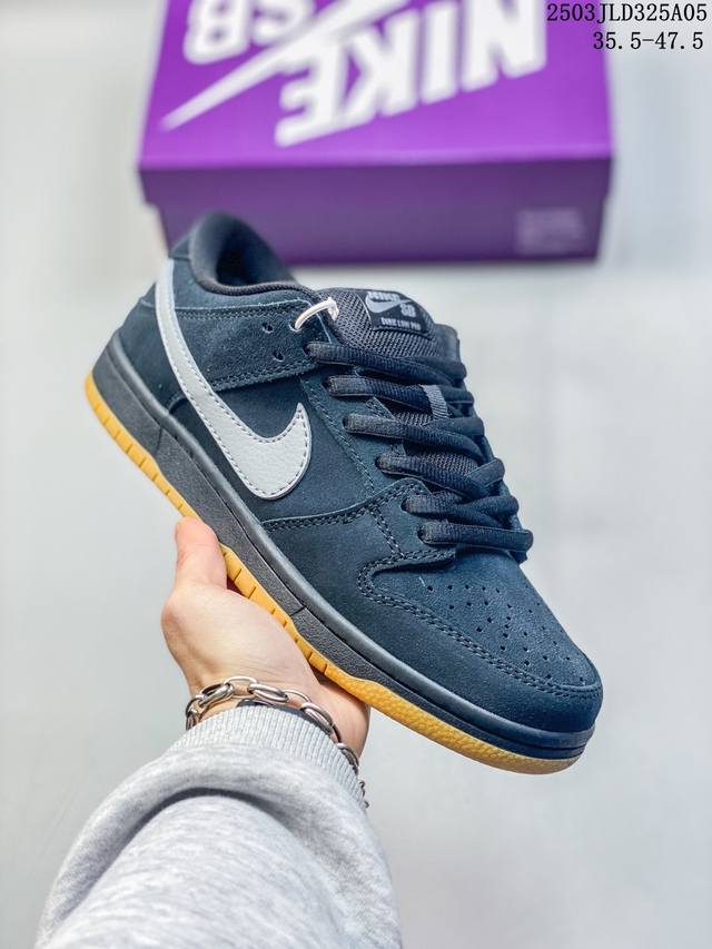 230 【真标】耐克 Nike Sb Dunk Low Pro 男女同款运动鞋复古板鞋，尽情迈步，彰显个性风采。采用柔软皮革鞋面，经久耐穿，塑就如元年款 Dun