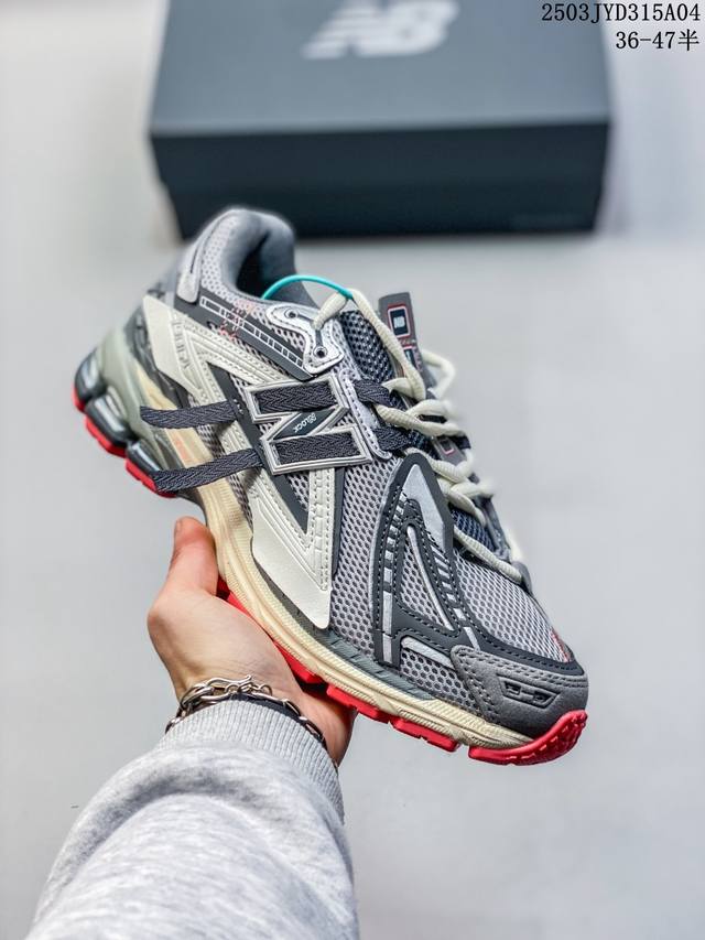 200 New Balance 1906R 银灰 复古潮流休闲运动慢跑鞋 上架实拍 原鞋打版 细节完美 鞋面由透气网眼与绒面皮革组成#以Encap中底配N-Er