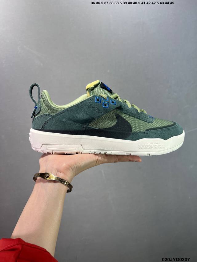 200 公司级Nike Sb Day One 此款以简约大方的造型设计，给人以随性休闲的时尚格调，穿着舒适轻便，运动灵活自如，满足日常个性穿搭。 货号：Fn42