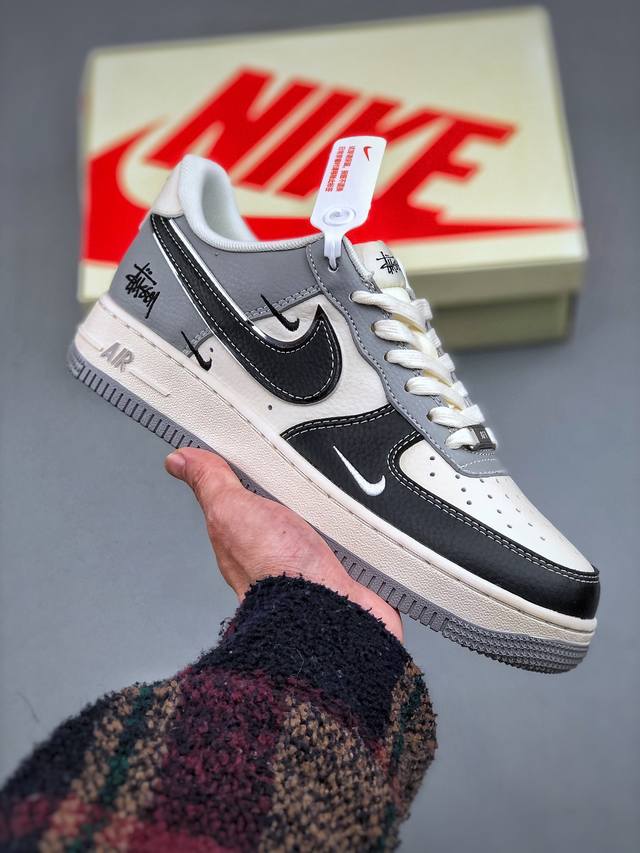 360支持放店 Nike Air Force 1 Low 07 X Stussy 白灰黑小钩原楦头原纸板 打造纯正低帮空军版型专注外贸渠道 全掌内置蜂窝气垫 原