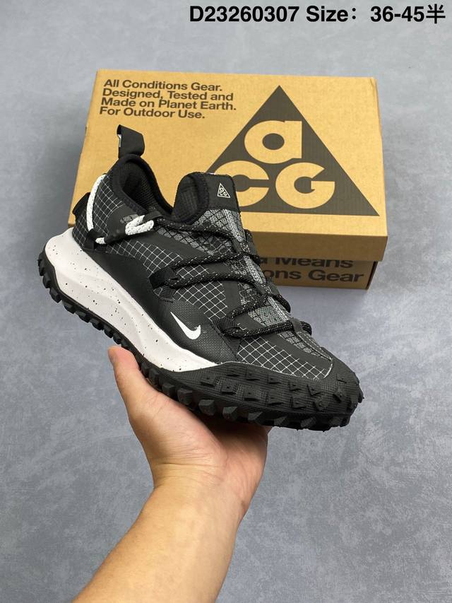 180 耐克 Nike Acg Mountain Fly Low Gtx Se 男子运动鞋户外登山徒步鞋。采用匠心设计，打造耐穿迅疾风格，让你在沙漠、峡谷和深山