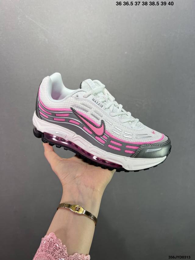 200 公司级Comme Des Garcons Homme Plus X Nk Air Max Tl 2.5 Pack 川久保玲联名气垫跑鞋 鞋款采用透气网