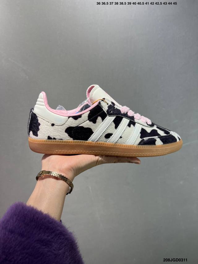 160 阿迪桑巴马毛Adidas Originals Samba “Cow Print” W 柔软舒适 防滑耐磨 低帮 生活休闲鞋 女款 灰白棕货号：Jr125