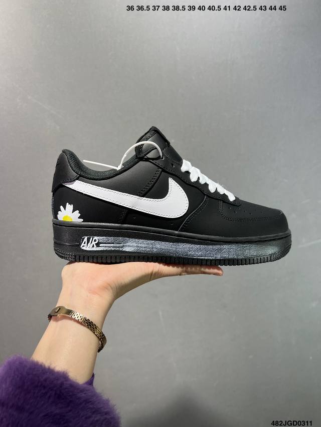 160 Nike Air Force 1 Low’07 空军一号低帮休闲板鞋 定制皮料 原楦原纸板 纯正空军版型 内置全掌气垫 货号：男 Cw2288-114