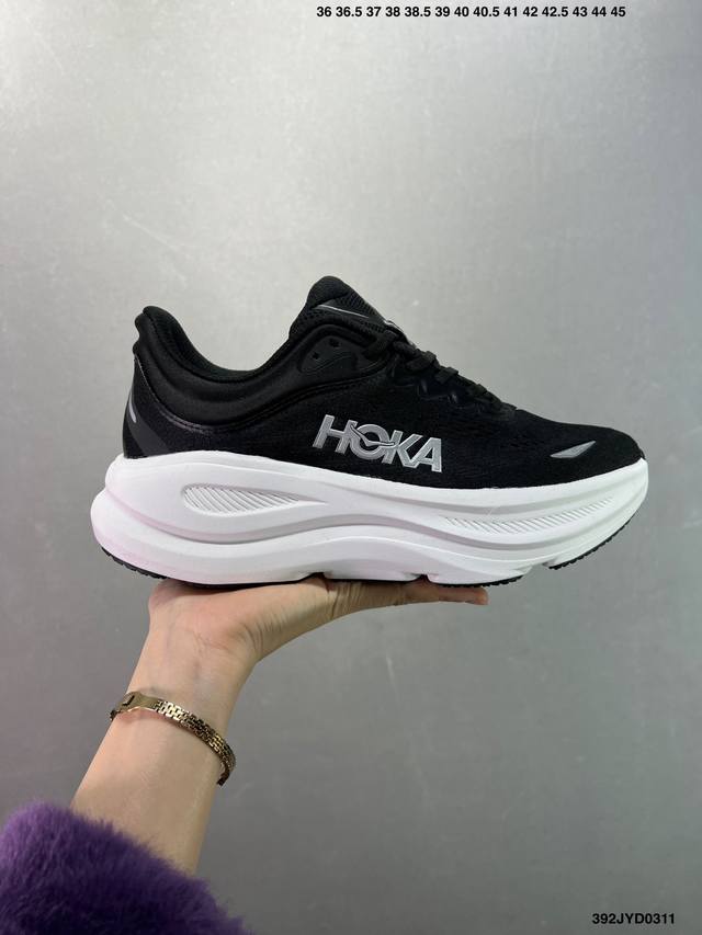 200 公司级Hoka One One Bondi 9 Wide 邦迪九代舒适防滑耐磨低帮休闲跑步鞋 Hoka One One是来自美国的跑步鞋知名品牌，创立于