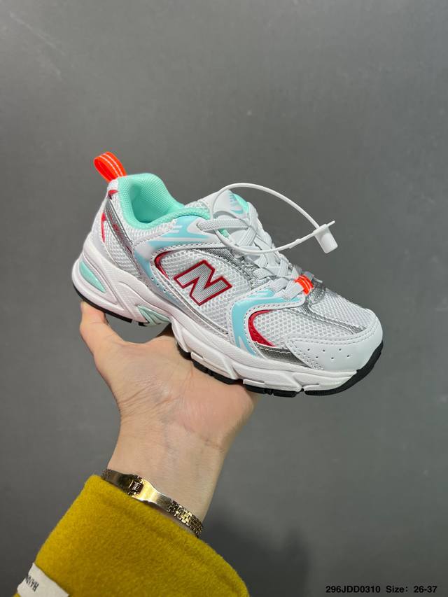 130 童鞋New Balance 530 复古跑鞋 小红书爆款 官网售罄 这双鞋确实是Nb家经典复古款式之一，以全新科技诠释，成功打造530鞋款，鞋面在保持5 - 点击图像关闭