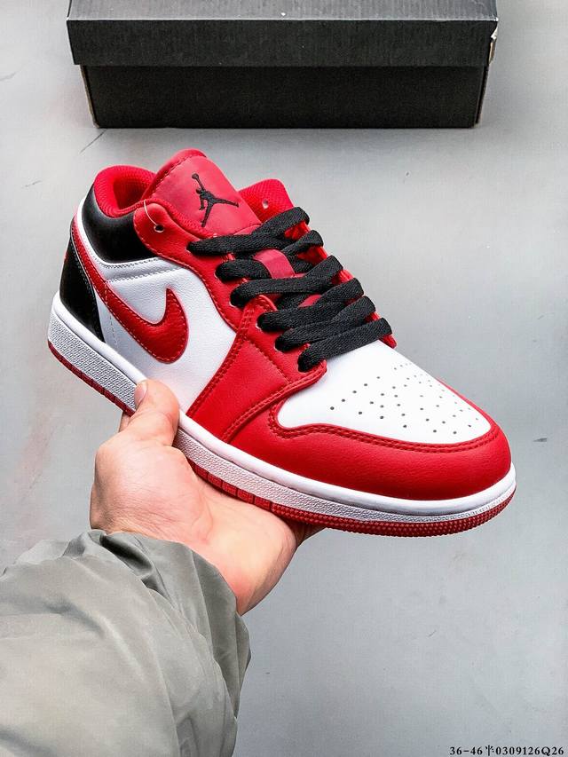 集图 180 公司级头层！耐克Nike Air Jordan 1 Low Aj1乔1 低帮潮流缓运动休闲板鞋。Aj1 低帮拼接 完美版型真头层牛皮# 内置缓震气