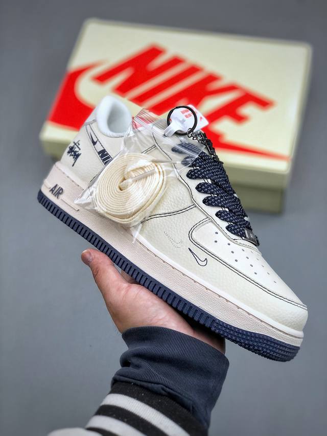 390支持放店 Nike Air Force 1 Low 07 X Stussy 白蓝缝线小钩满天星原楦头原纸板 打造纯正低帮空军版型专注外贸渠道 全掌内置蜂窝 - 点击图像关闭