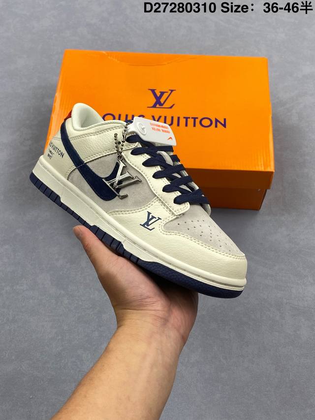 200 Louis Vuitton X Nike Dunk Sb Low 路易威登X 耐克 Sb 低帮 Lv联名米白蓝 鞋身以米白色作为主色调，鞋面采用米灰色麂