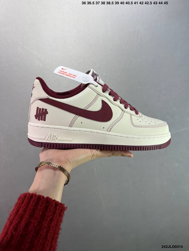 230 公司级洛杉矶潮牌店限量发售 公司级 Undefeated X Nike Air Force 1 Low 米深蓝 空军一号低帮休闲板鞋 定制皮料 原装定制