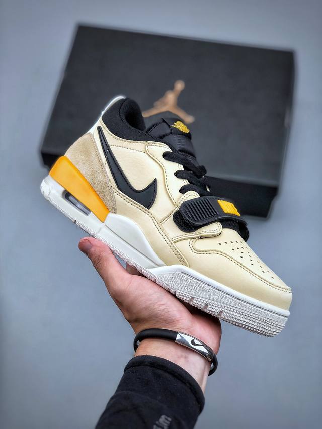 Air Jordan Legacy 312 Low Pale Vanilla 低帮 淡黄 乔丹篮球鞋系列 有着交错结合的设计 它的名字就展现出它所包含的鞋款元素