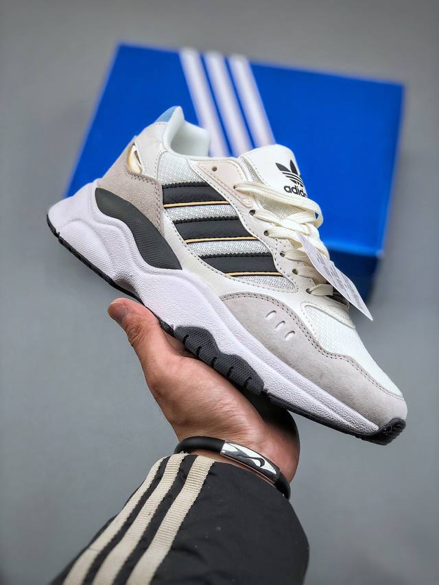 Adidas Retropy F90 新款运动休闲boost爆米花跑鞋 Ie7080 微翘式鞋头设计 响应灵活 保护脚趾采用经典鞋型 融入全新细节点缀整体简约且