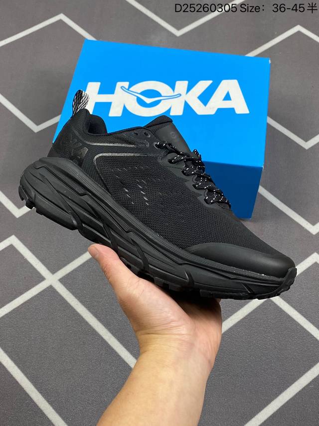 小红书推荐hoka W Challenger Air 6全新配色 这个品牌来自于新西兰的毛利语 Hoka表示大地 One One表示飞越 连起来就是飞越地平线