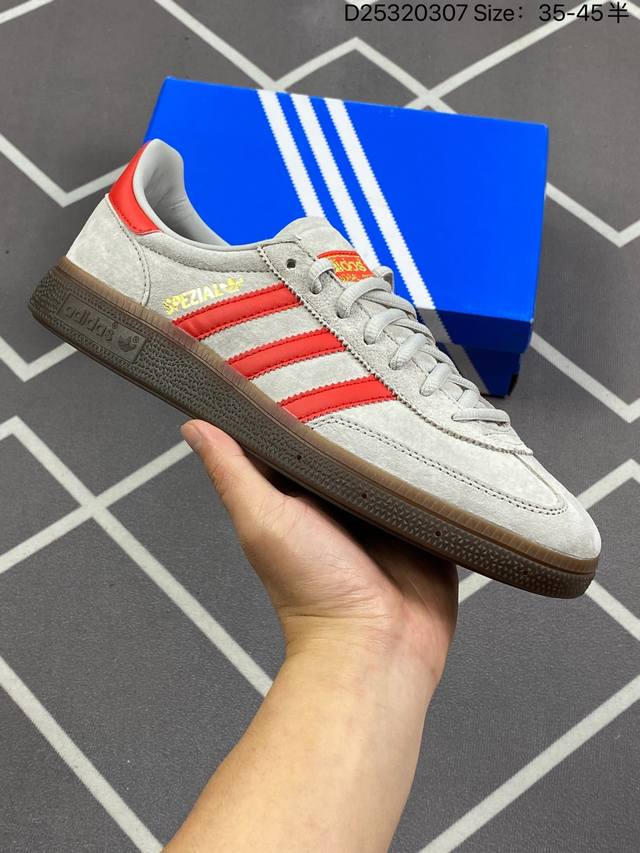 Ad Originals Handball Spzl 手球运动员系列百搭休闲运动板鞋 Ef5747 这款来自阿迪达斯的这款handball Spzl前身是一双手