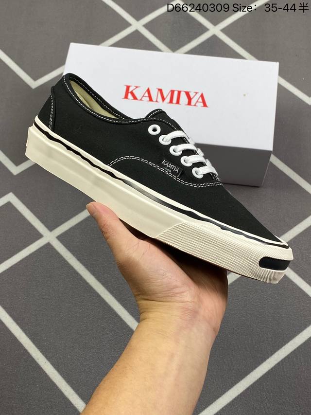 Vans范斯新品kamiya 防滑耐磨 低帮板鞋 潮流休闲帆布 小白鞋 工艺 硫化1:1 重量1:1 真标 原钢印 材质标 鞋型标 合格证 类型 男女鞋 尺码