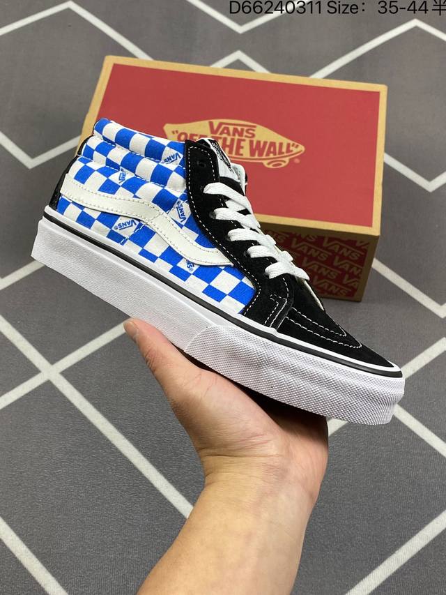 公司级万斯vans Sk8-Mid 蓝白棋盘格 令人欲罢不能的棋盘格 不允许你没有 经典棋盘格 百看不腻 这个冬季vans邀请你来一起下棋 Size 35 36