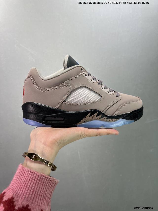 公司级air Jordan 5 Low Expression Aj5 乔5绒面白 低帮篮球鞋 Da8016- #鞋款采用绒面革抽象设计鞋面 搭配黑色 Jumpm