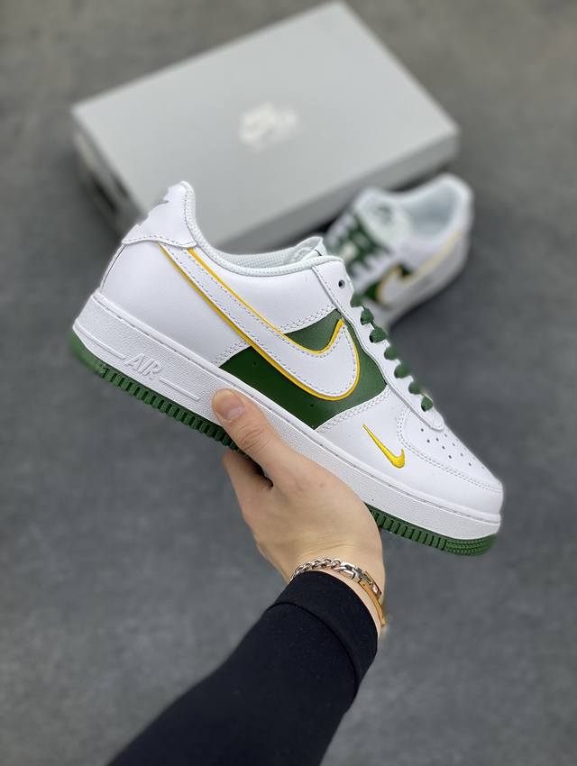 Nike Air Force 1 07 Low 空军一号低帮百搭休闲运动板鞋 柔软 弹性十足的缓震性能和出色的中底设计 横跨复古与现代的外型结合 造就出风靡全球