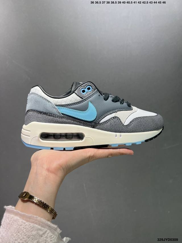 公司级耐克 Nike Air Max1 Sp混合科技 透气后掌半气垫慢跑鞋 兼具非凡优质外观和出色穿着体验 性能出众的一双透气鞋面后置半掌气垫运动鞋 货号 Dc