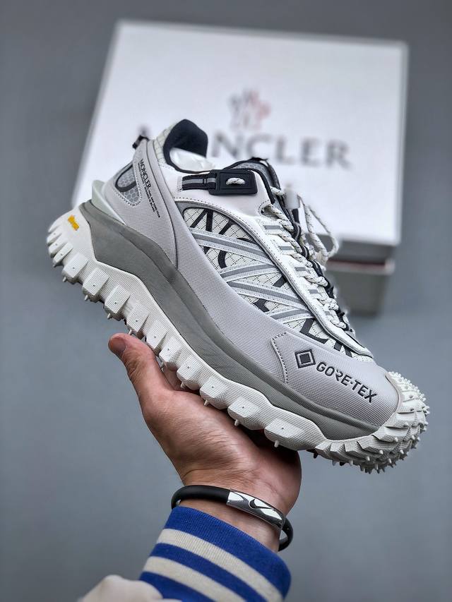 Moncler 盟可睐 蒙口 Trailgrip Gtx 抗撕裂材质山地户外鞋 鞋身采用cordura防撕裂尼龙 Gore-Tex防水材质 中底内置全掌碳板 支