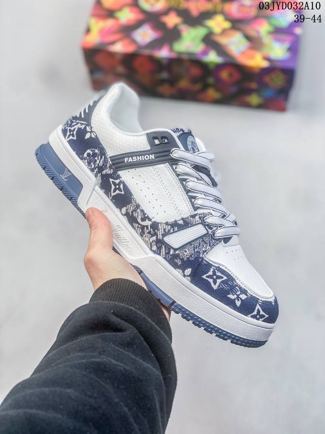 Louis Vuitton Lv Trainer Maxi 路易威登胖丁 低帮面包鞋 原版购入开发历时半年开发打造 正式开始出货 鞋面独家订制细柔小牛皮 厚实织