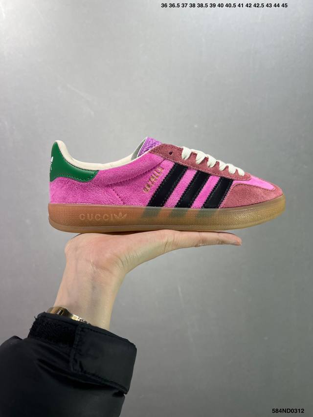 重磅古驰联名 Adidas Originals X Gucci Gazelle 联名经典休闲板鞋 意大利2022时装周走秀款 德训鞋休闲鞋 货号 707864