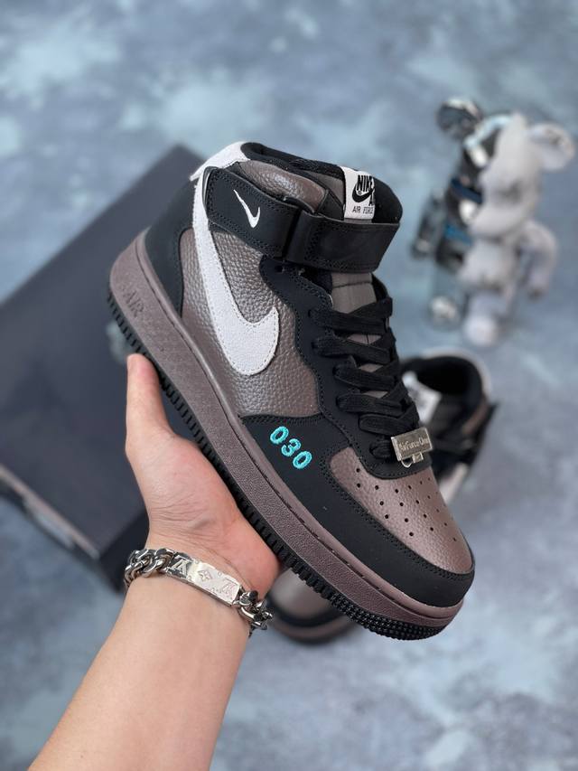 新春 工厂套现 耐克 Nike Air Force 1 07 空军一号低帮百搭休闲运动板鞋 柔软 弹性十足的缓震性能和出色的中底设计 横跨复古与现代的外型结合