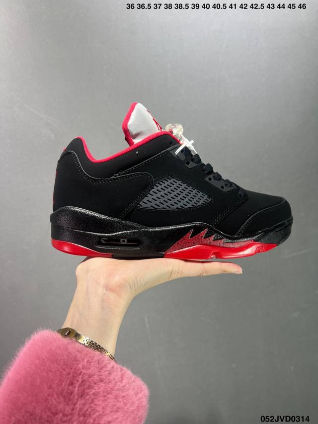 公司级air Jordan 5 Low Expression Aj5 乔5绒面白 低帮篮球鞋 Da8016- #鞋款采用绒面革抽象设计鞋面 搭配黑色 Jumpm