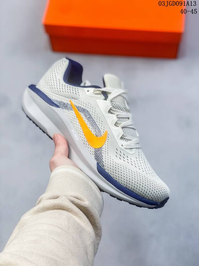 耐克nike Zoom Winflo 11 登月w11轻质透气休闲运动跑步鞋 升级中底为cushlon St 材质上更显得轻盈透气 耐磨性提高同时也使运动鞋在穿