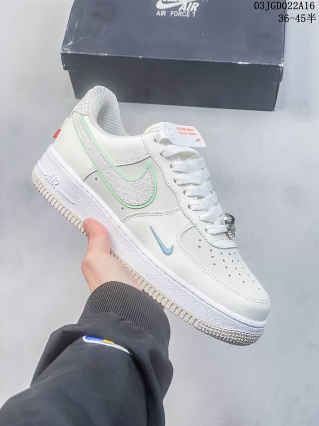 公司级带半码 耐克nike Air Force 1 Low 空军一号低帮休闲板鞋 打造纯正空军版型#专注外贸渠道 全掌内置蜂窝气垫 #原盒配件 原厂中底钢印 拉