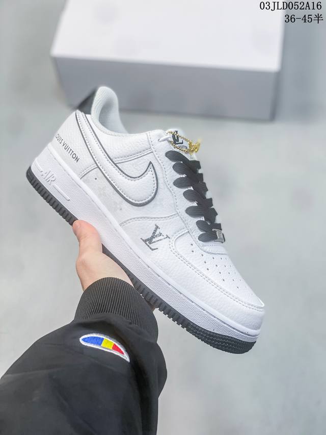 公司级带半码 耐克nike Air Force 1 Low 空军一号低帮休闲板鞋 打造纯正空军版型#专注外贸渠道 全掌内置蜂窝气垫 #原盒配件 原厂中底钢印 拉