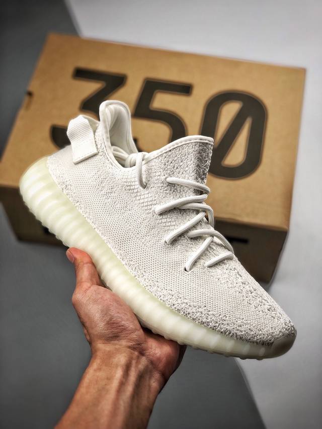 真爆颗粒包版本 Yeezy 350 Boost V2 纯白冰淇淋 原织面精针织机 原厂针织面料 #原档大底模具 #Boost 满钉大底 货号 Cp9406 Si