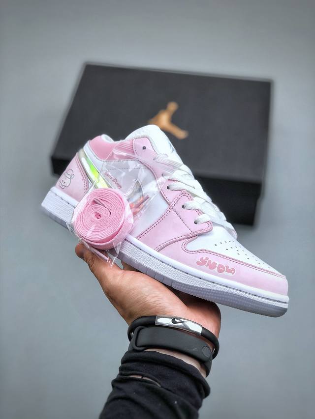 Air Jordan 1 Low 流沙圣兔粉 Aj1乔1低帮休闲板鞋 同步官方配色 市场唯一独家头层皮打造 原鞋原档案开发 原厂皮料 原档冲孔鞋头 正确满胶鞋垫