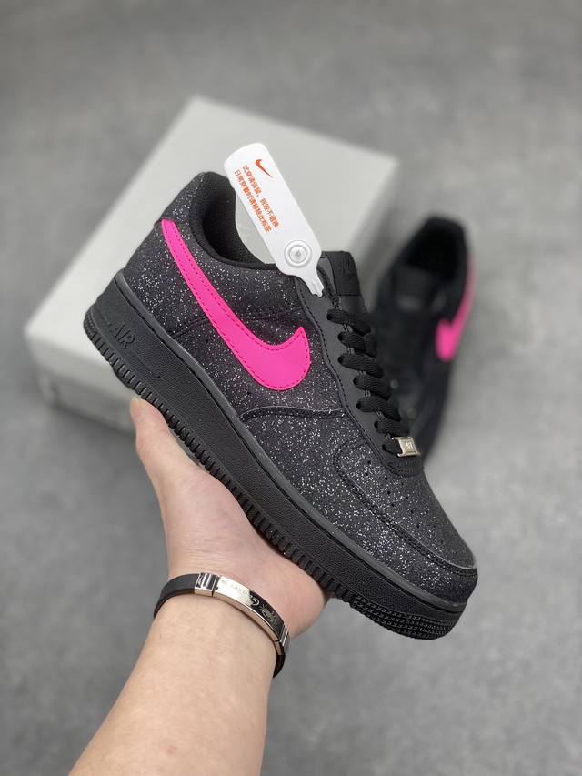 Nike Air Force 1 Low 黑玫红满天星 空军一号低帮休闲运动板鞋 原楦头原纸板 打造纯正空军版型 专注外贸渠道 全掌内置蜂窝气垫 原盒配件 原厂