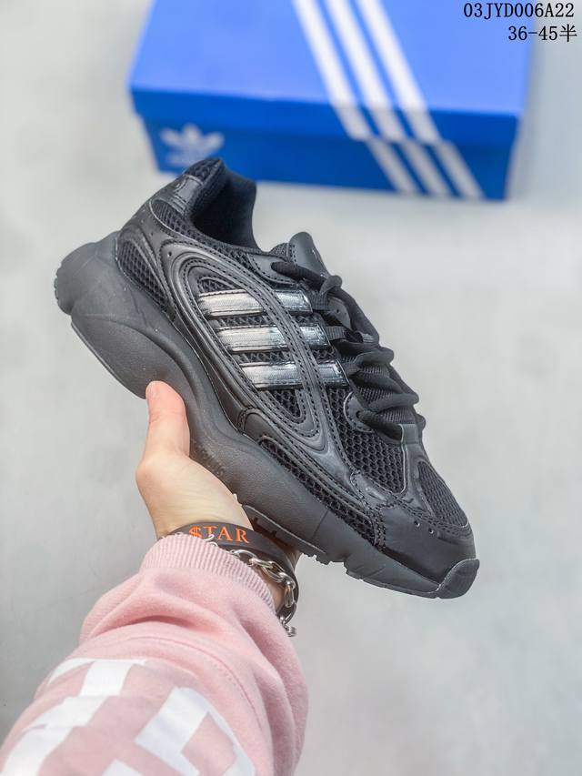 公司级adidas Originals Ozweego 舒适百搭 复古老爹鞋 官方同步上架2211 这款阿迪达斯鞋款汲取千禧年前时代的设计灵感 专为当今一代而设