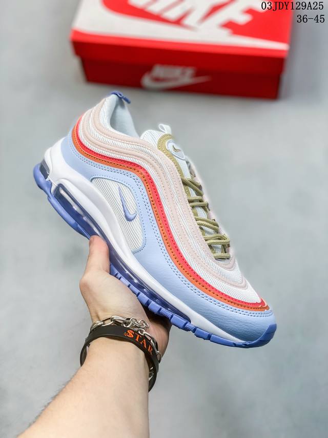 Nk Air Max 97 Og 原装批次子弹 拆解原鞋开发 打造全市场最强版本子弹 这里只对比原鞋原厂tpu反光材料 市场首家原模原气垫 拒绝套用公底原档案s