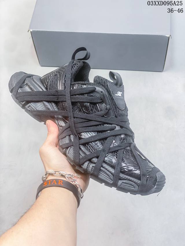 公司级balenciaga Phantom Sneaker 巴黎世家 巴黎世家全新十代潮流跑鞋 增加全新设计 在延续 Track Trainer 户外轮廓和复杂