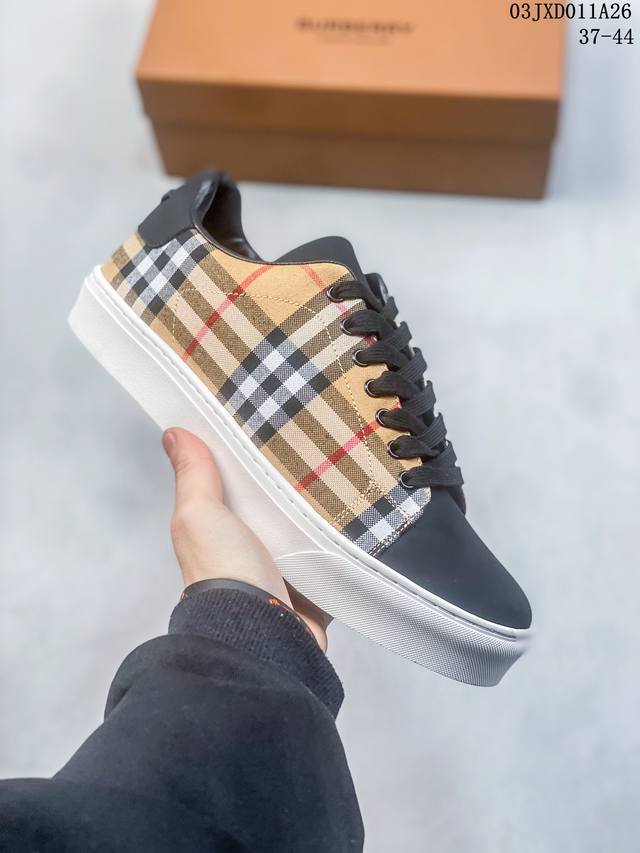 Burberry 巴宝莉战马格纹休闲骑士运动鞋tb男女复古字母 尺码36-45 03Jxd011A26