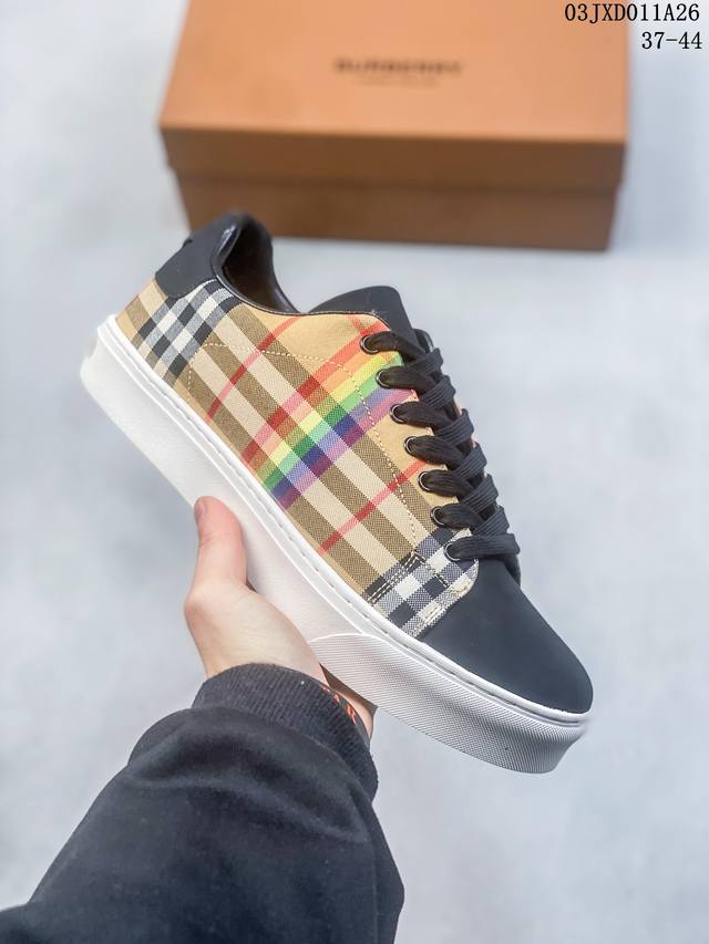 Burberry 巴宝莉战马格纹休闲骑士运动鞋tb男女复古字母 尺码36-45 03Jxd011A26