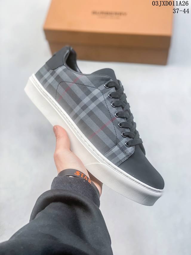 Burberry 巴宝莉战马格纹休闲骑士运动鞋tb男女复古字母 尺码36-45 03Jxd011A26